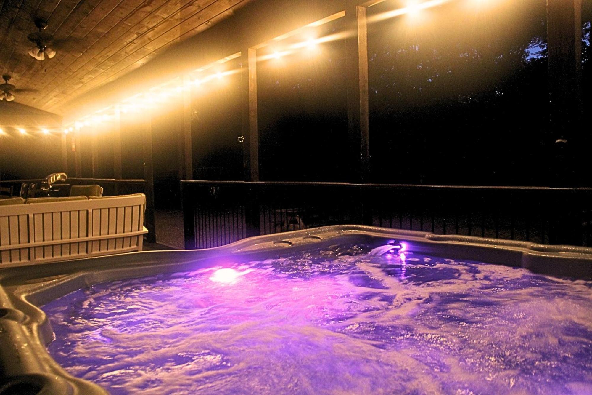 4Br/3Bth Family Cabin With A Hot Tub, Sleeps 14 布罗肯鲍 外观 照片