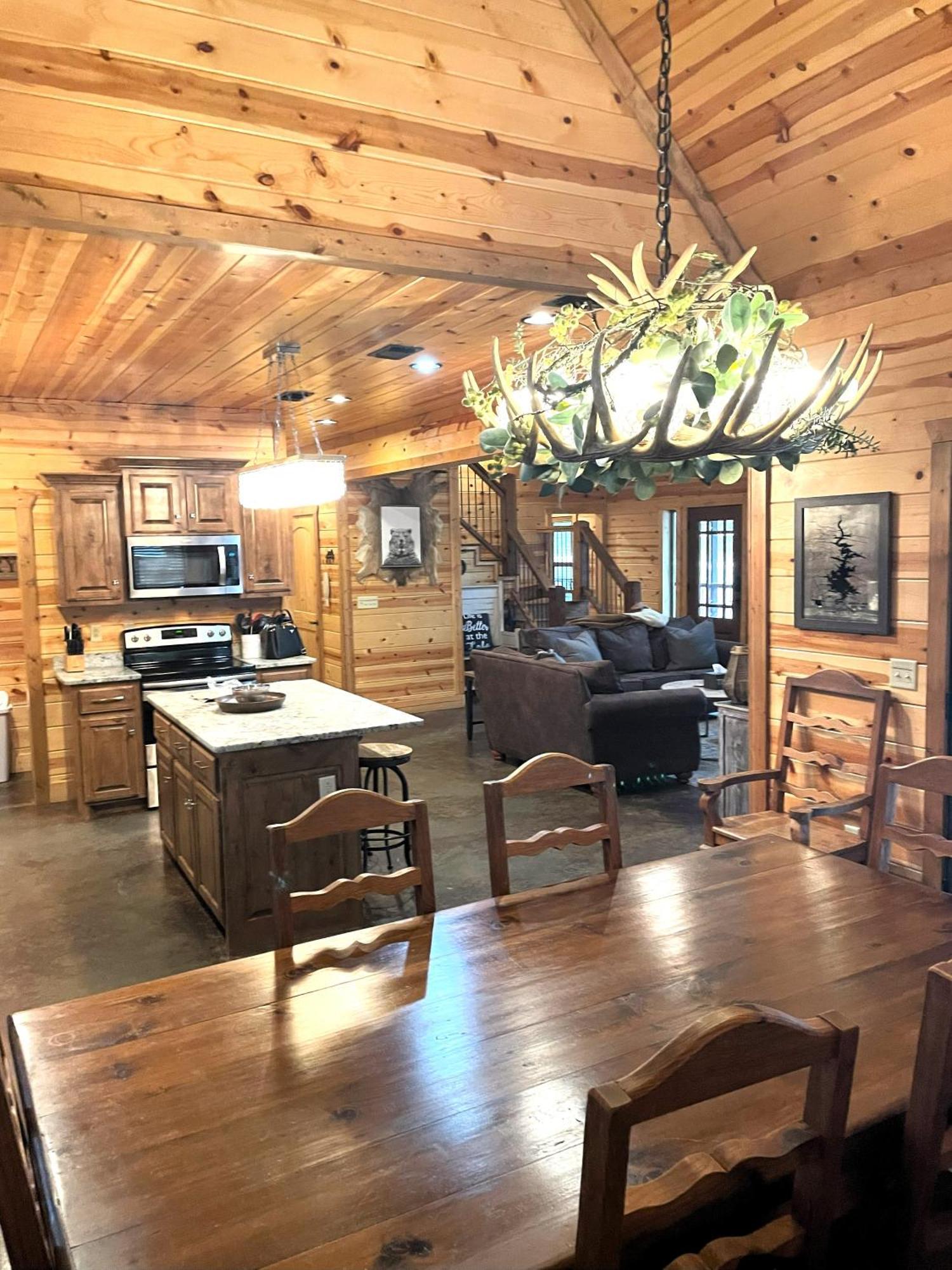 4Br/3Bth Family Cabin With A Hot Tub, Sleeps 14 布罗肯鲍 外观 照片